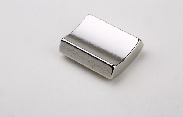 magneti al neodimio