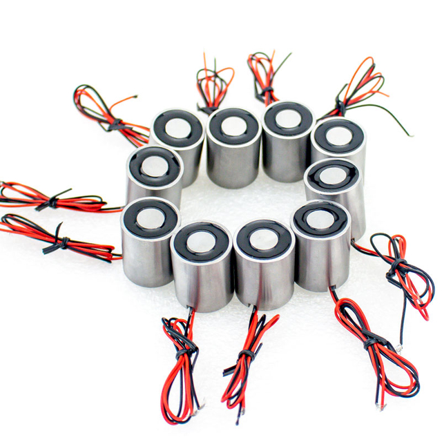 Elettromagnete di alimentazione di alimentazione rotonda.